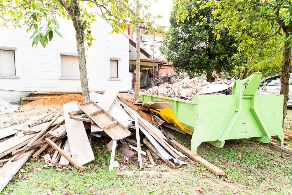 5 Benefits of Debris Removal in Ottawa